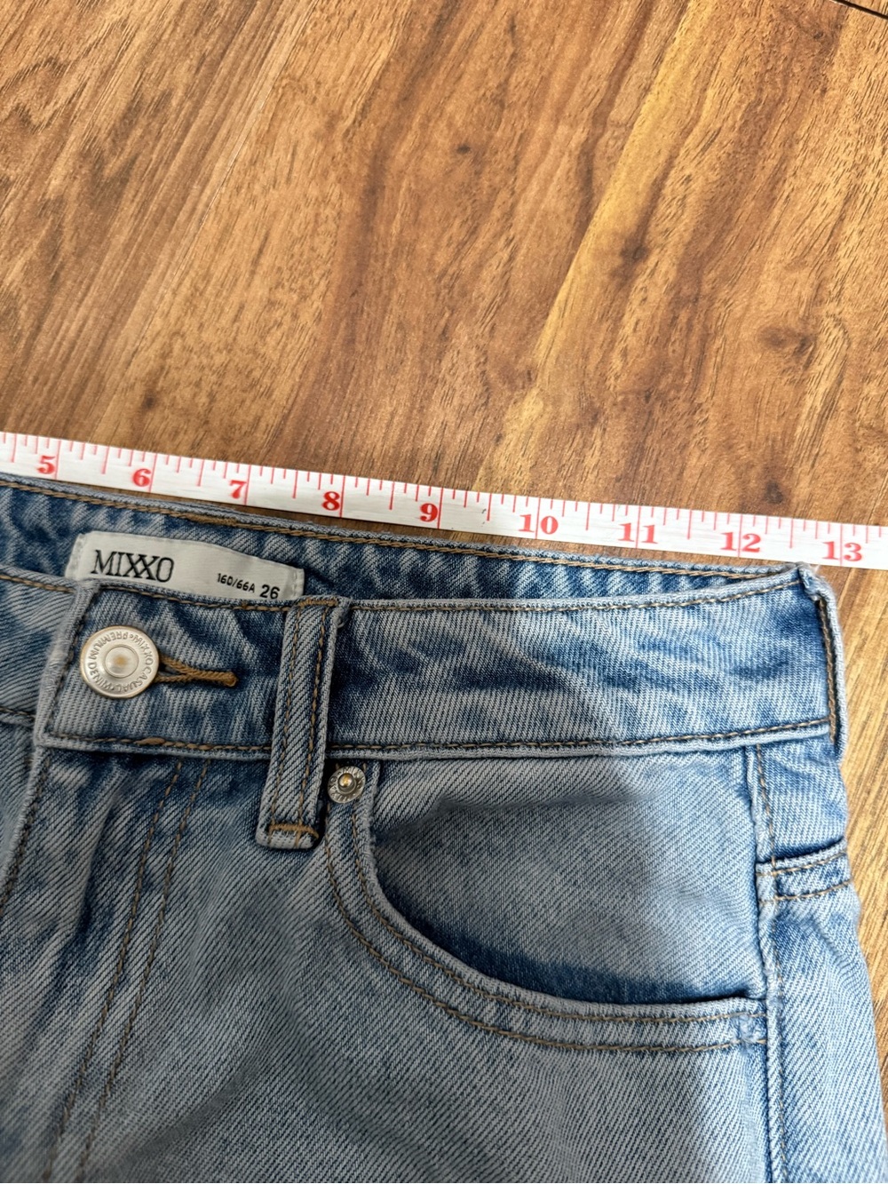 Light Wash High-Rise Straight Jeans - Picture 8 of 9